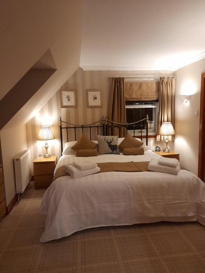 بالاتْشولِش Dalcraig House B&B المظهر الخارجي الصورة