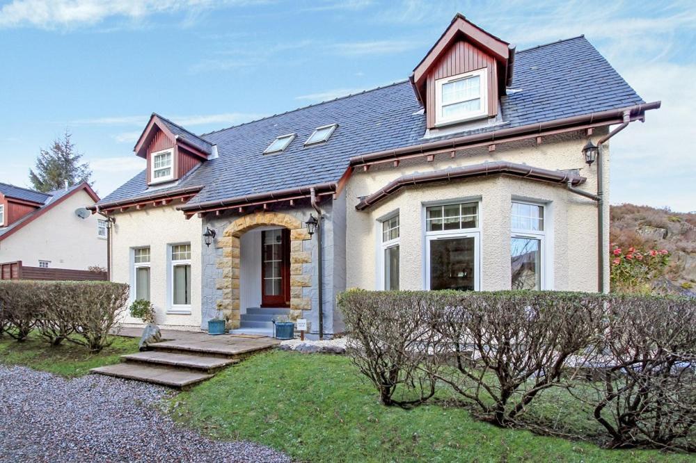 بالاتْشولِش Dalcraig House B&B المظهر الخارجي الصورة