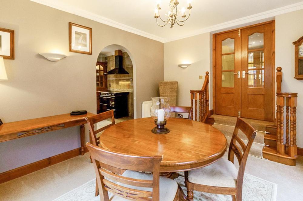 بالاتْشولِش Dalcraig House B&B المظهر الخارجي الصورة